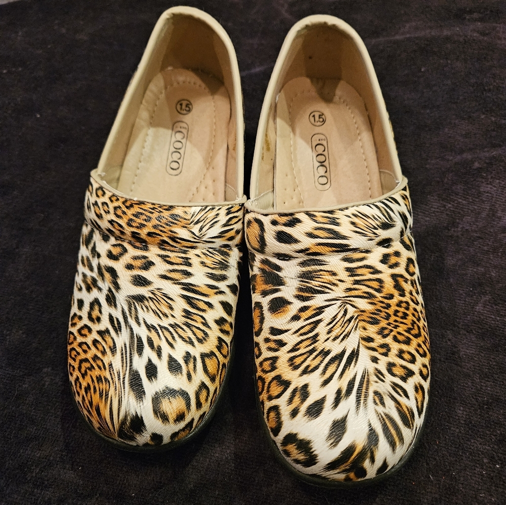 COMFY CLOGS BY COCO